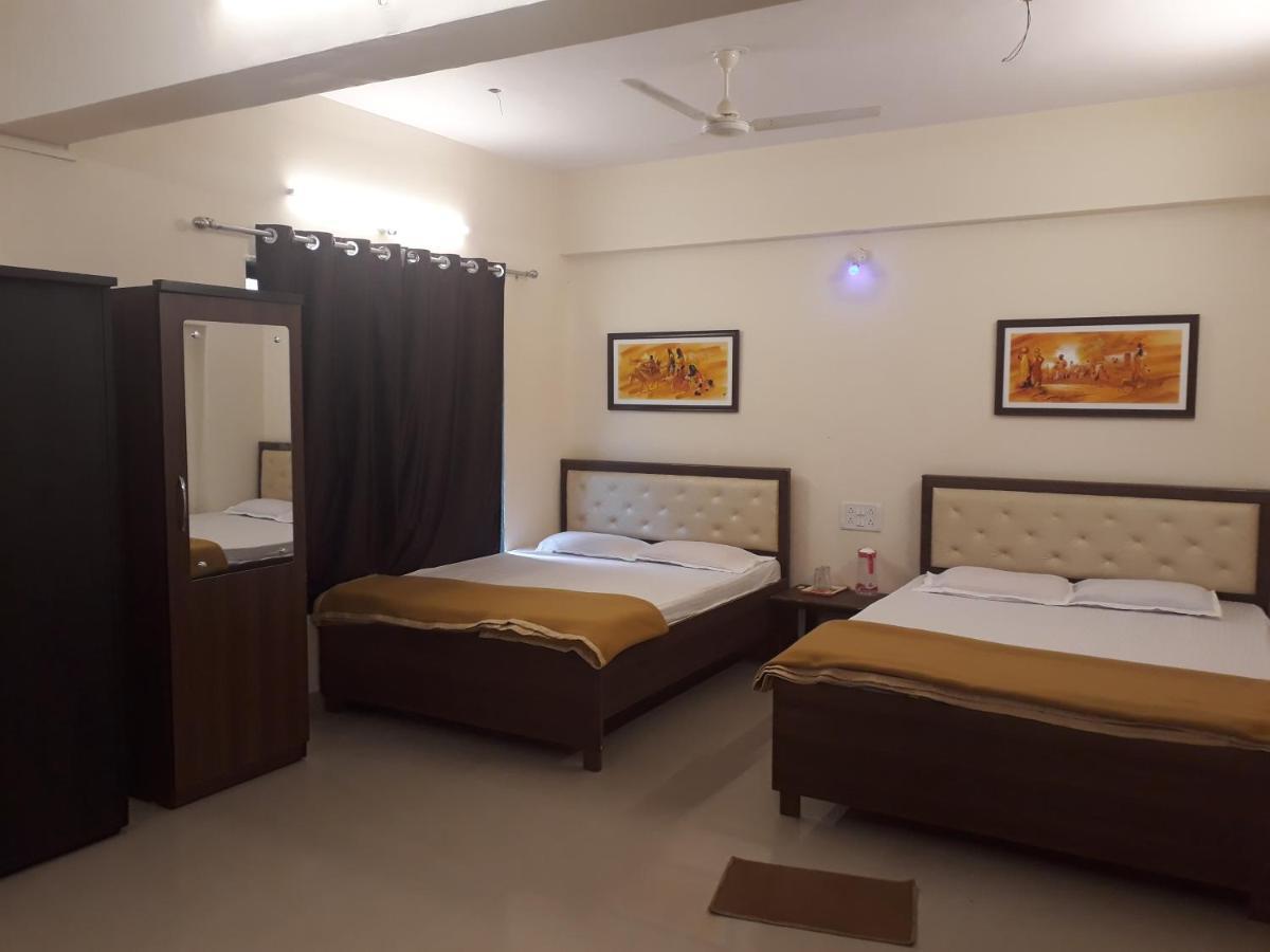 לונבלה Maharaja Family Guest House מראה חיצוני תמונה